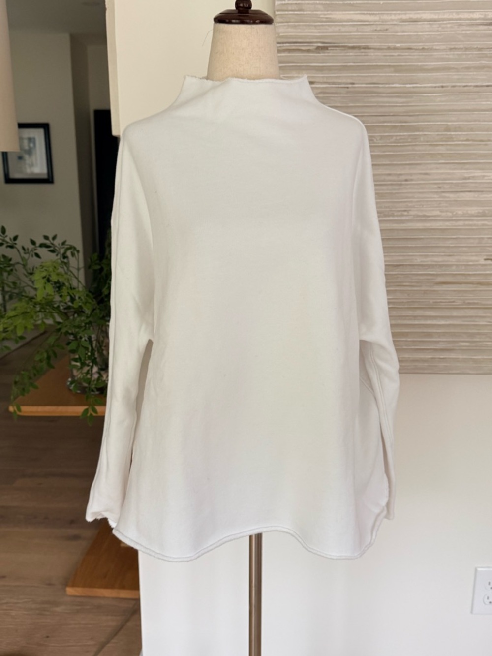 Frank & Eileen EFFIE Long-Sleeve Funnel Neck Capelet size XS - Picture 4 of 9